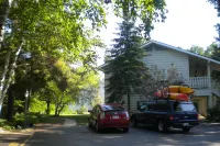 Parkwood Lodge - parking