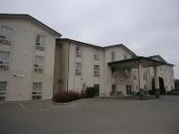 Super 8 by Wyndham Dauphin Hotels in 