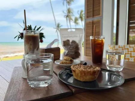 Little Moon Villa Отели в г. Остров  Мак