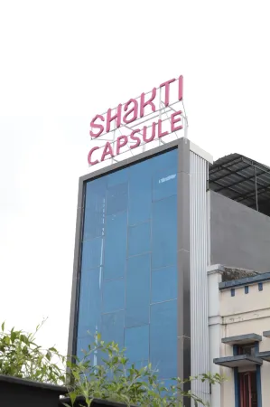 Shakti Capsule Gatsu Bandung Отели рядом со станцией Cikudapateuh Train Station