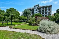 Majestic Palace Hotel Hotels near Sorento city center