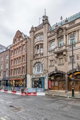 Kula London - Covent Garden St Martin's Lane Adelphi Theatre附近的飯店