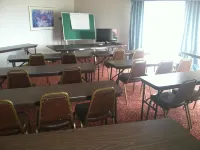 Days Inn by Wyndham Little Rock/Medical Center - Parkering
