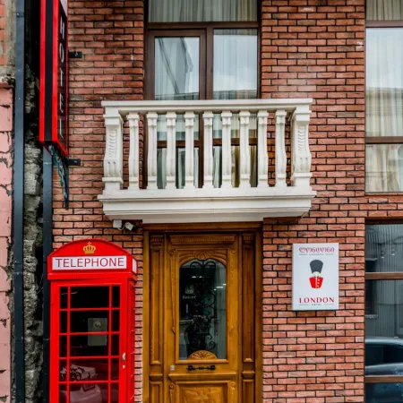 Hotel London