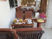 Baridi Villa - breakfast