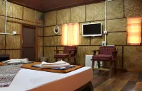 棕櫚林生態度假村