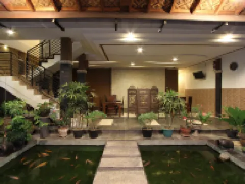 Griya Desa Hotel Hotels near SEVENDAYS HQ