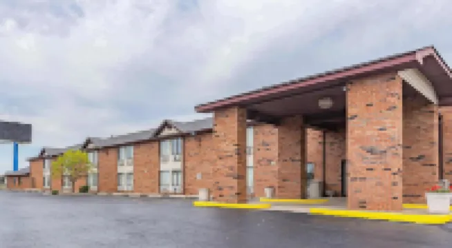 Red Lion Inn & Suites Pontoon Beach
