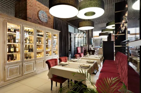 Veshki Park Hotel (Вешки Парк Отель) Отели в г. Мытищинский район