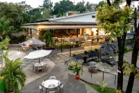 Hotel & Wisma Bintang Jadayat Hotels in Megamendung