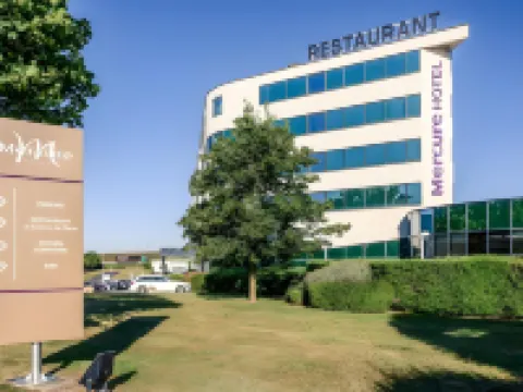 Hôtel Mercure Poitiers Site du Futuroscope ビエンヌのホテル