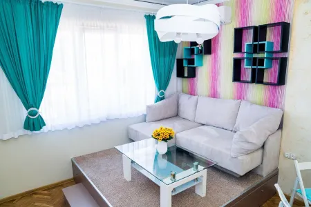 Sofia Central Pretty Apartment Отели рядом с достопримечательностью «Централна минерална баня - Музей за история на София»