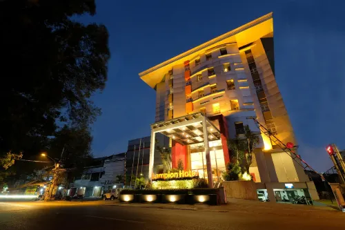 โรงแรมลัมปิออน โซโล - ที่มีอ่างอาบน้ำ