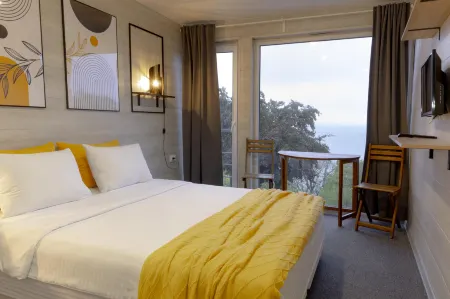 Grey House (Грей Хаус) Отели в г. Туапсинский район