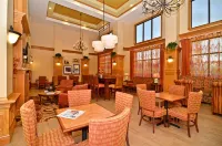 Hampton Inn & Suites Nacogdoches - breakfast