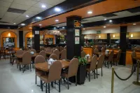 โรงแรม ซาน มาร์ติน - พร้อมอาหารเช้า