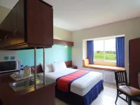 Microtel by Wyndham Eagle Ridge Hotels in Cavite
