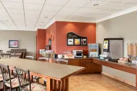 Days Inn by Wyndham Montmagny Hotels in Montmagny