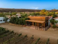 Surya Hotel Hôtels à proximité de : Adobe Guadalupe Vineyards & Inn Aztec Breeding Farm