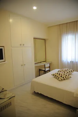 Via Capo Rooms