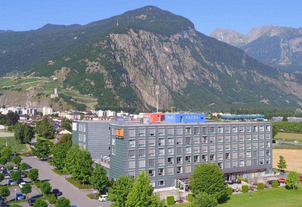 hotel overview picture