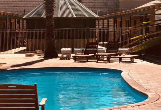 베이 로지 데넘 수영장