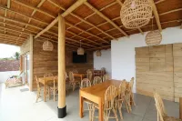 Ohana Surf Guest House - 2-Star