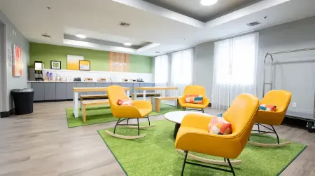 Spark by Hilton Lafayette South Отели в г. Лафайетт