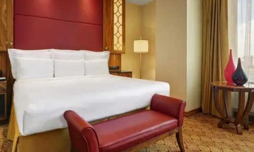 MonArch Moscow Hotel (Монарх Москвабывш. Ренессанс Монарх)
