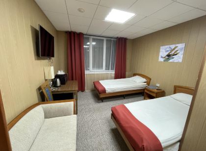Aviator Hotel