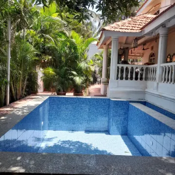 Villa Baywalk Goa - 200 Meters from Morjim Beach