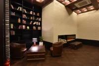 Hotel March