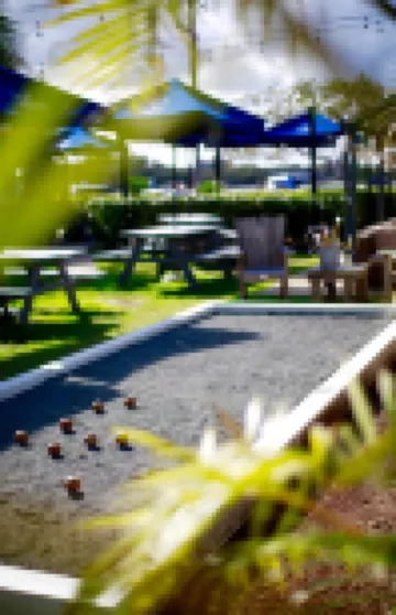 Tea Gardens Hotel