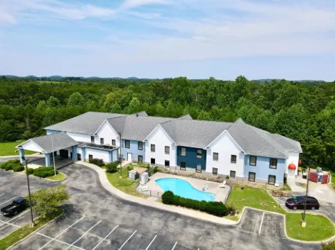 Grand Vista Hotel & Suites Hotels in Monroe County