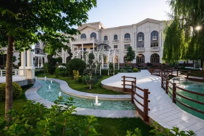 Zarafshon Parkside Hotel di 