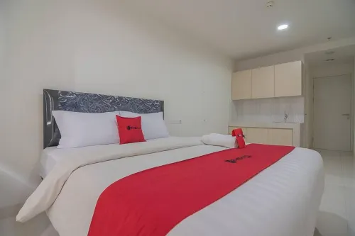 RedDoorz Apartment @ Sentul Tower