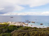 Tintswalo Boulders Hotels near Long Beach