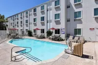 Motel 6-Gilroy, CA - Pool