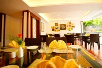 Athirapally Green Trees - breakfast