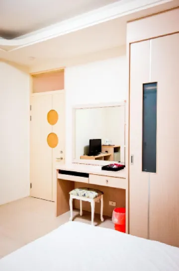 Jia Feng Homestay Hotels near Chengmei Hall