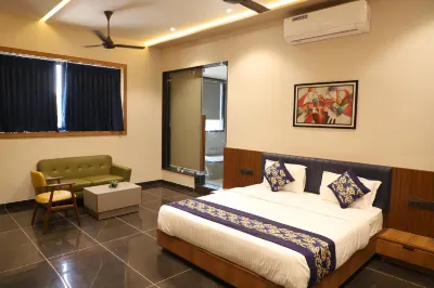 Hotel Maple Tree Inn Hotels near Shree Sakat Maa Temple