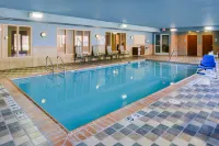 Holiday Inn Express & Suites URBANA-CHAMPAIGN (U OF I AREA) by IHG - Pools