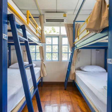 Nang Ta Yon @ Ban Thap Chang Hostel