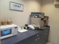 Microtel Inn by Wyndham Champaign - breakfast