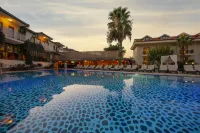HAN Deluxe Hotel - Beach
