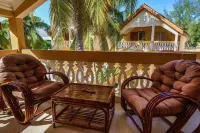 Laguna Beach Hotels in Morondava