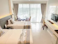 Uniland Golf & Resort - พร้อมระเบียง