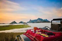 Varawal Jawai Leopard Safari Camp Hotels in Bera