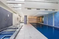 Oaks Glenelg Liberty Suites - Beach