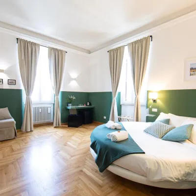 Lombardia40 Luxury Suites Hotels near Piazza di Spagna